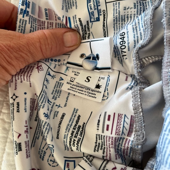 Airspace Leggings - Idaho - Base Turn - Yoga Exercise - Size S. - Picture 7 of 9